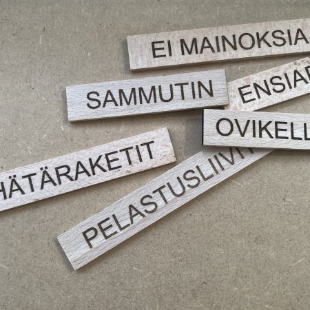 Puiset minikyltit